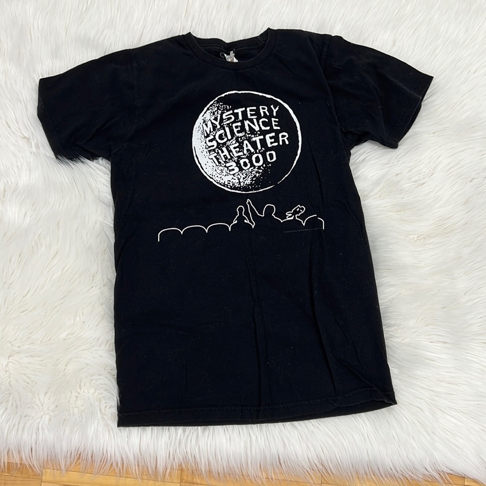 Mystery Science Theater 3000 T-Shirt 🙂 Size M